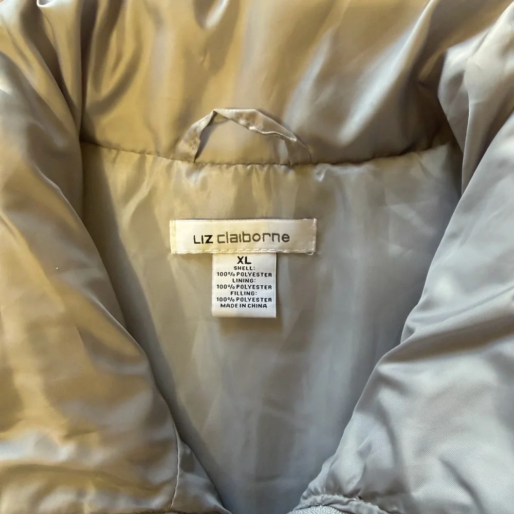 Liz Claiborne Metallic Gray Puffer Vest Xl - Picture 3 of 4
